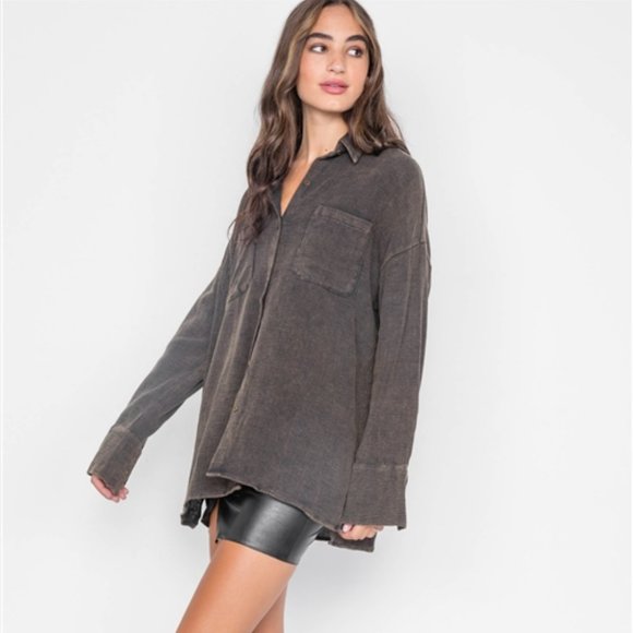 CHARCOAL BLACK OIL WASH BUTTON DOWN GREEN SHACKET - Picture 5 of 5